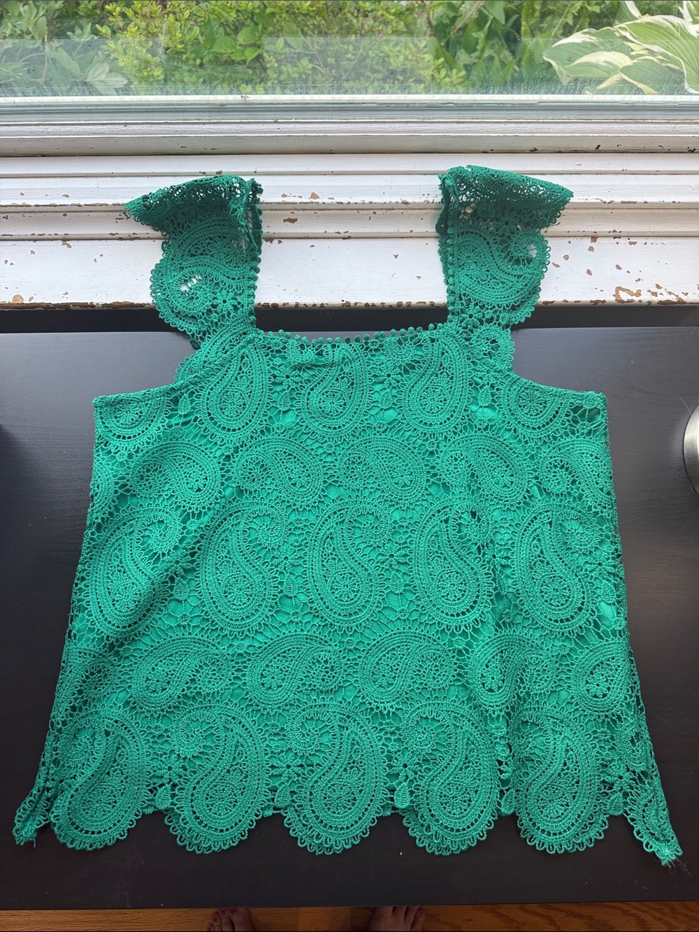 Green Lace Sleeveless Blouse